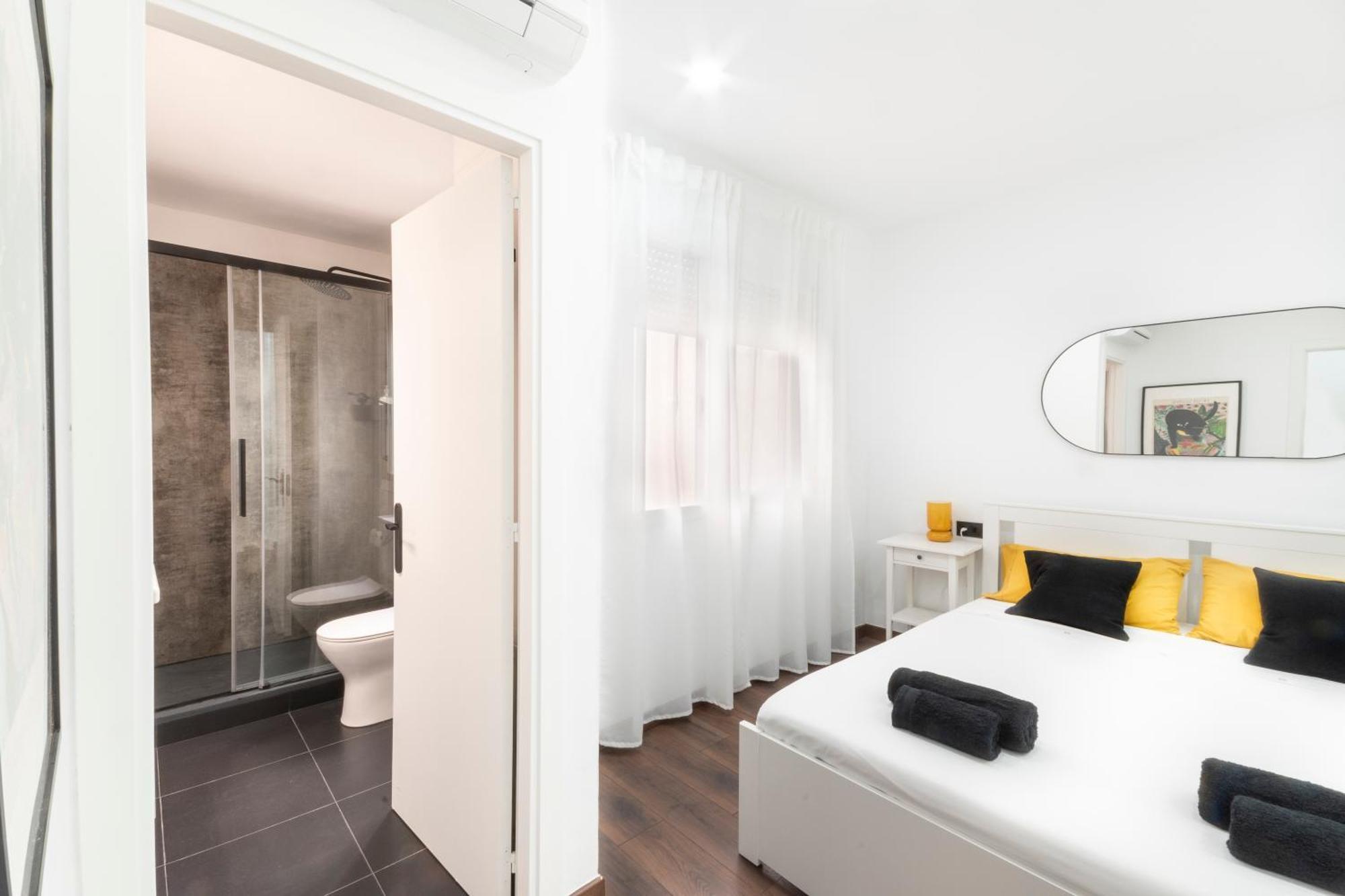 Design Apartment Placa La Font Tarragona Luaran gambar